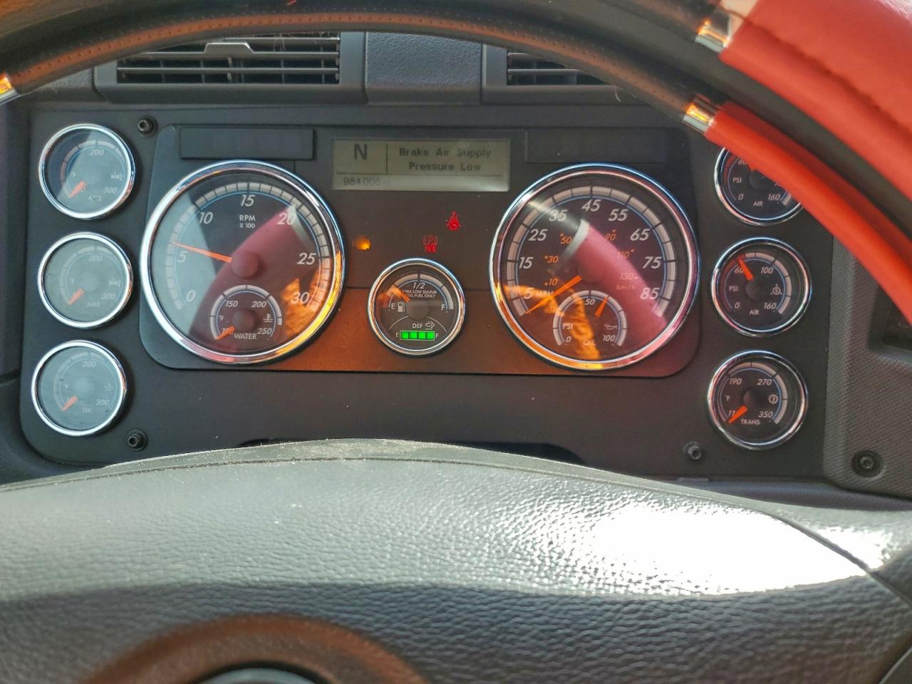 Lot #3298202032 2017 FREIGHTLINER CASCADIA 1