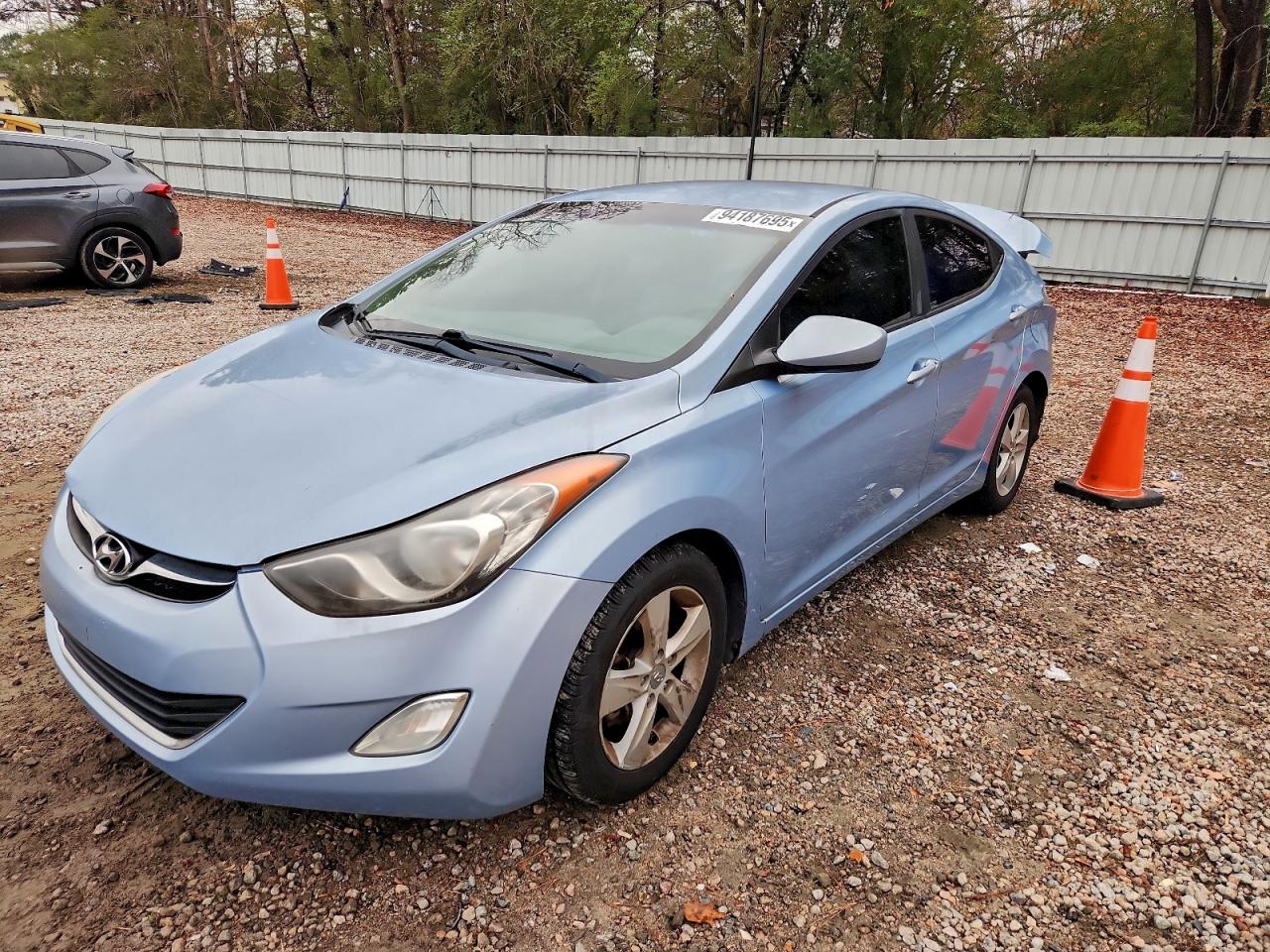 Lot #3296360151 2013 HYUNDAI ELANTRA GL