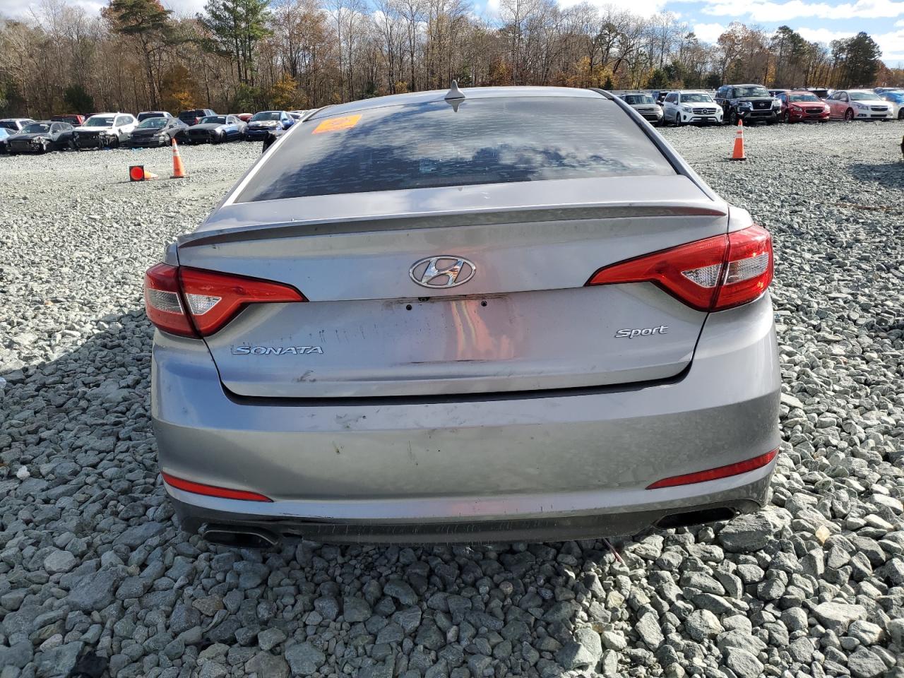 HYUNDAI SONATA SPORT
