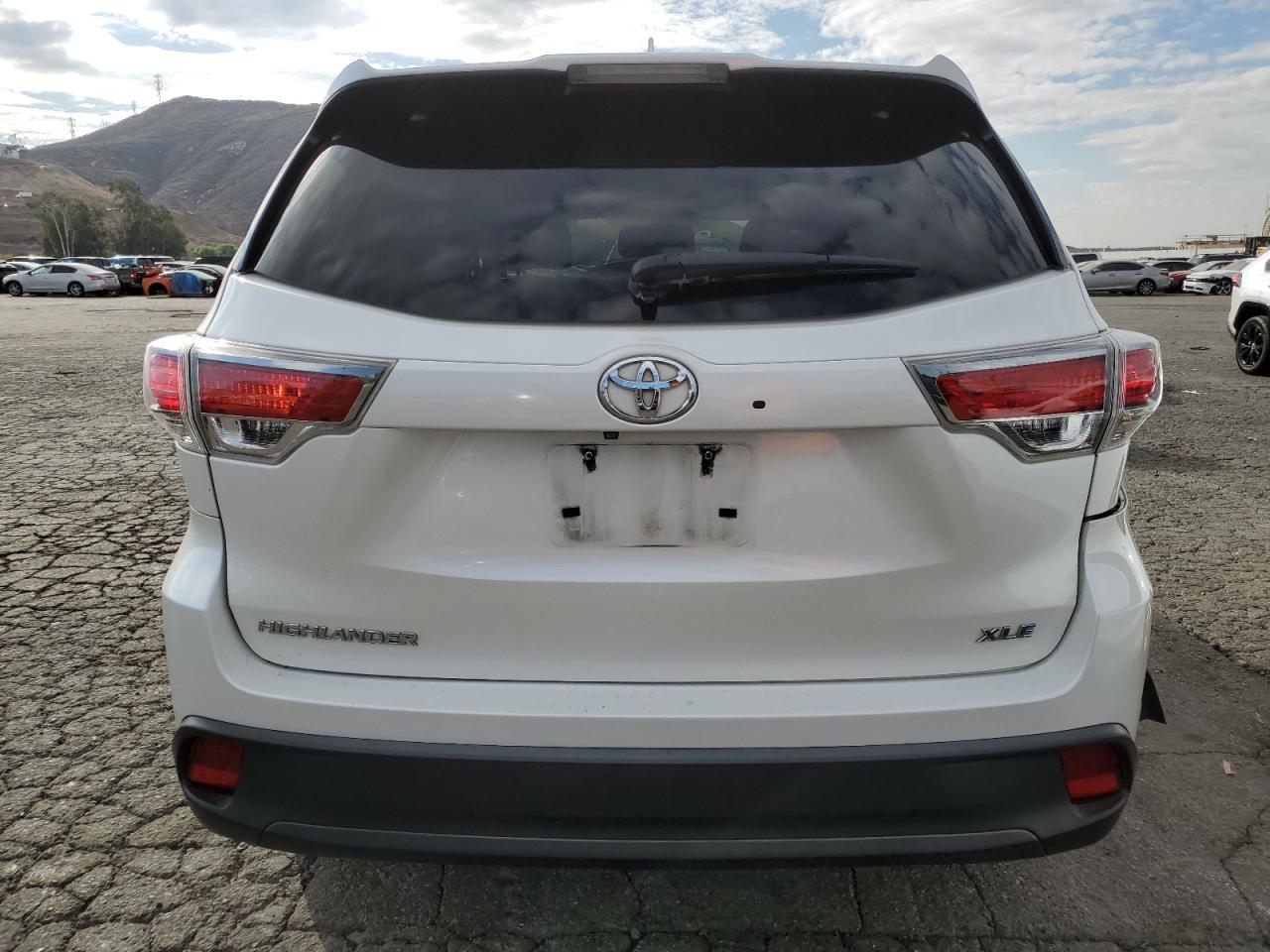 TOYOTA HIGHLANDER XLE