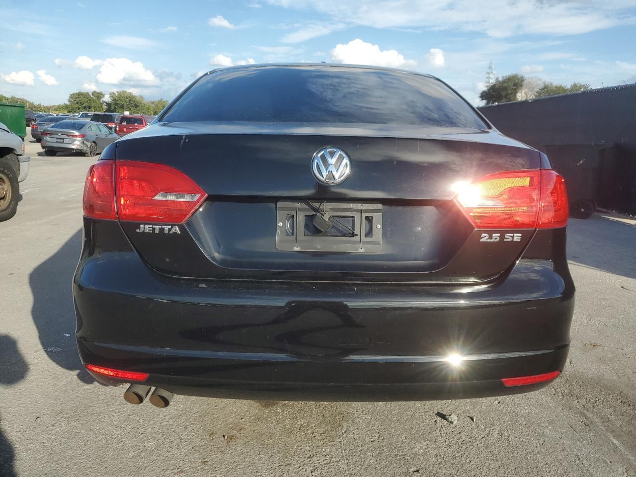VOLKSWAGEN JETTA SE