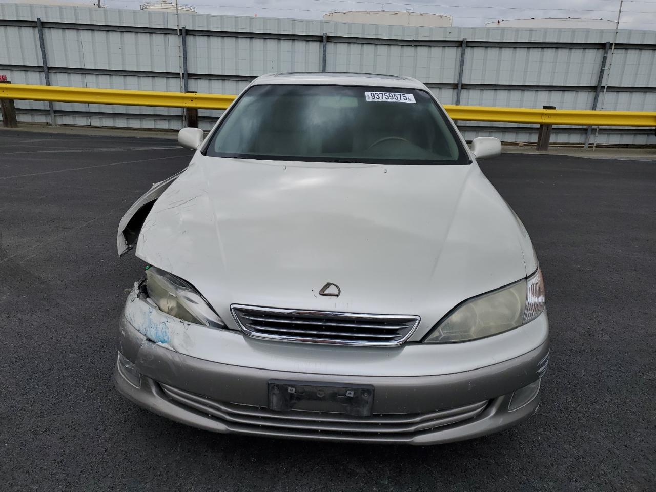 Lexus Es 300 Image 5