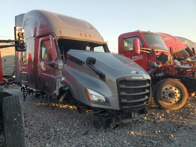 FREIGHTLINER CASCADIA 1