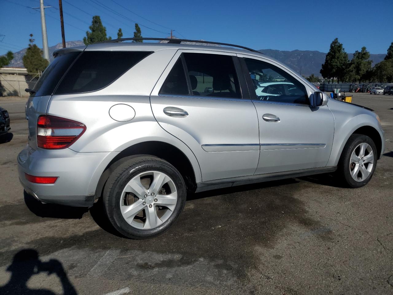 MERCEDES-BENZ M-CLASS 350