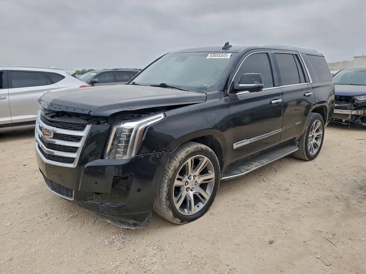 CADILLAC ESCALADE LUXURY