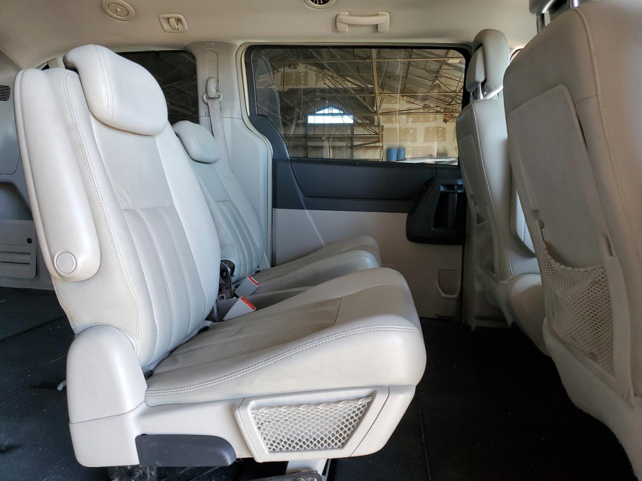 CHRYSLER TOWN & COUNTRY TOURING PLUS