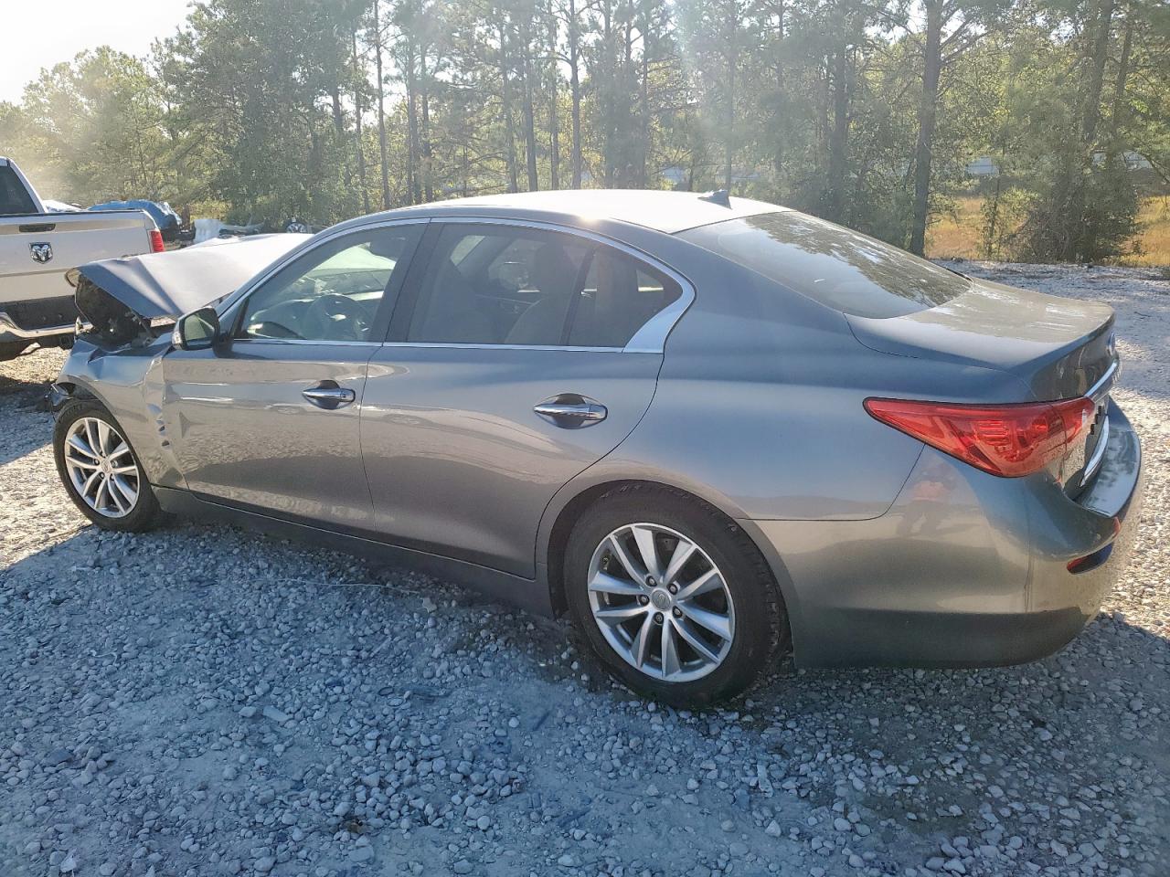 INFINITI Q50 BASE