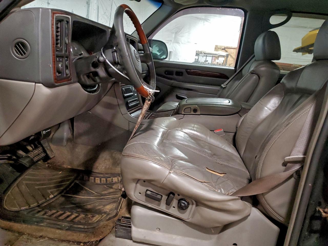 Lot #3302773364 2002 CADILLAC ESCALADE E