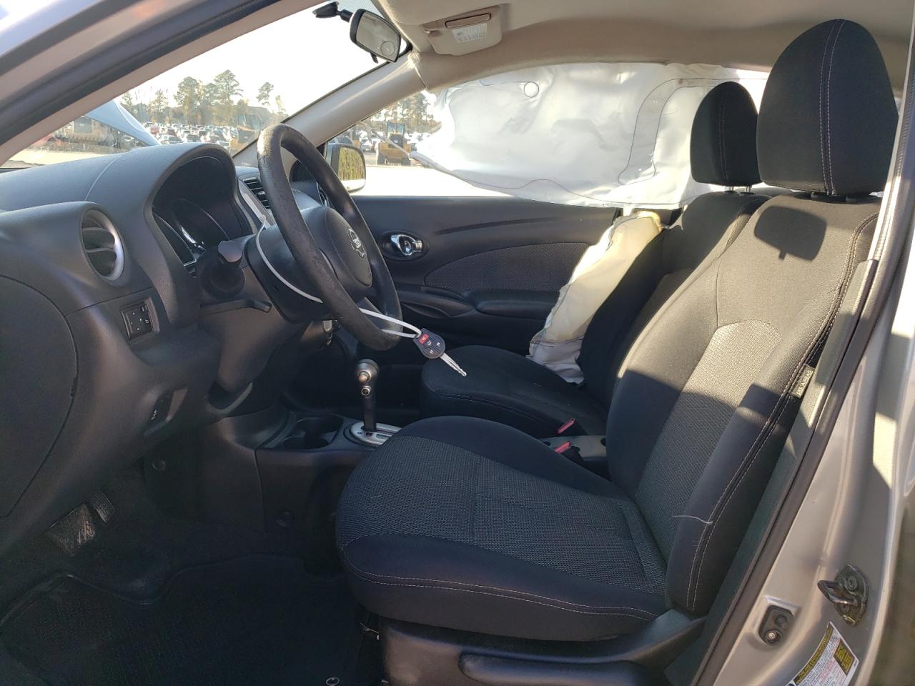 NISSAN VERSA S