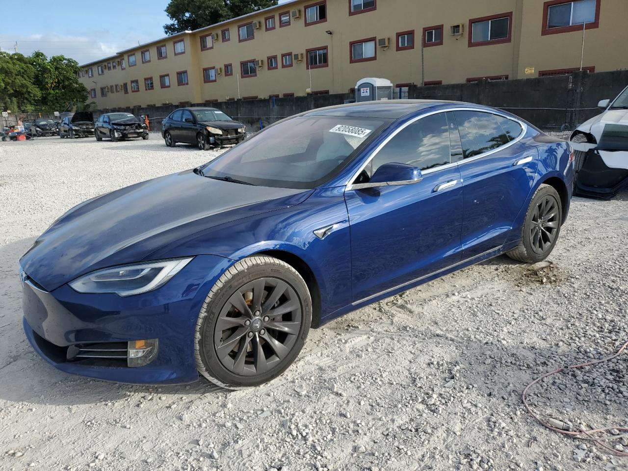 TESLA MODEL S