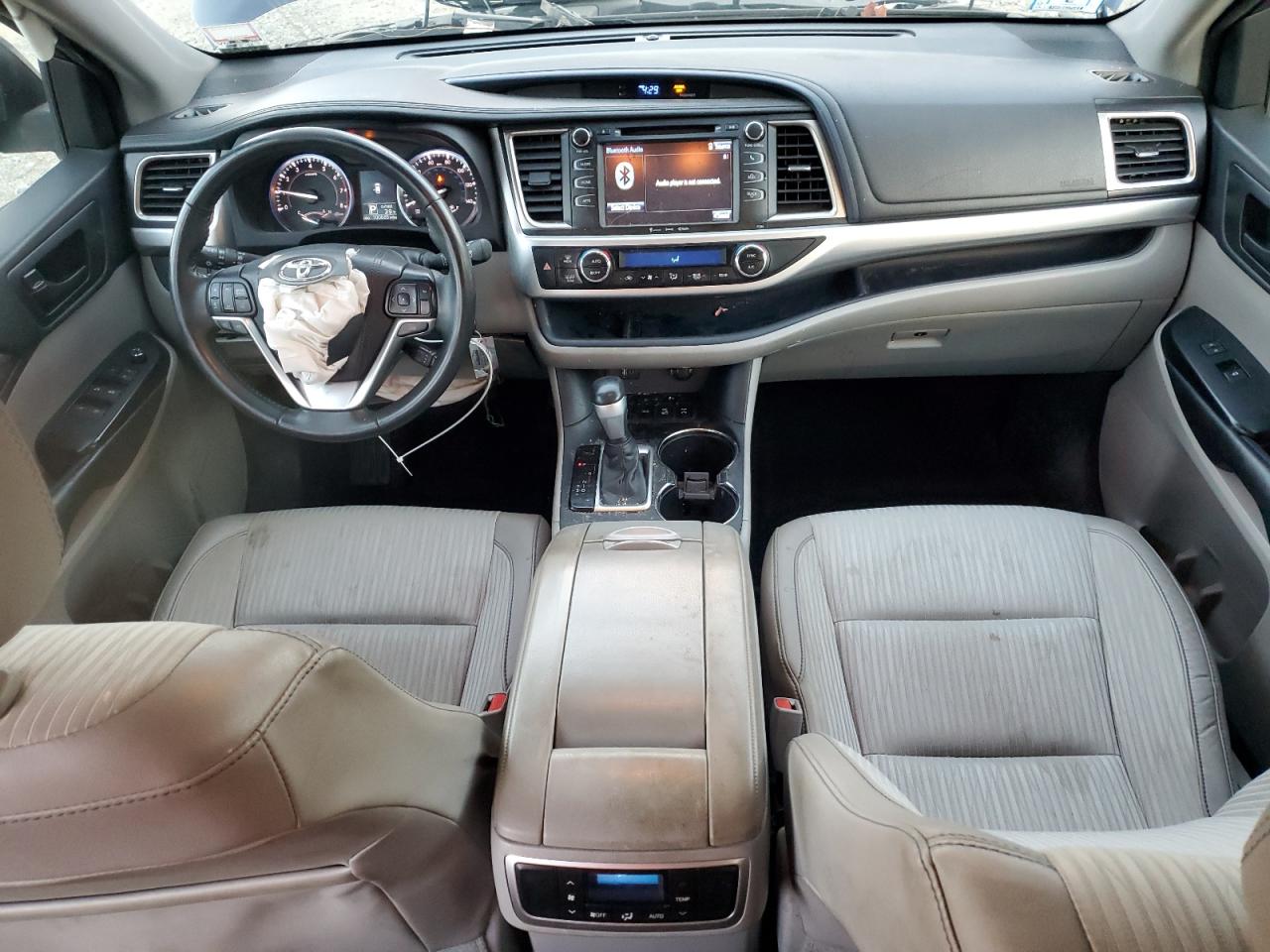 TOYOTA HIGHLANDER LE