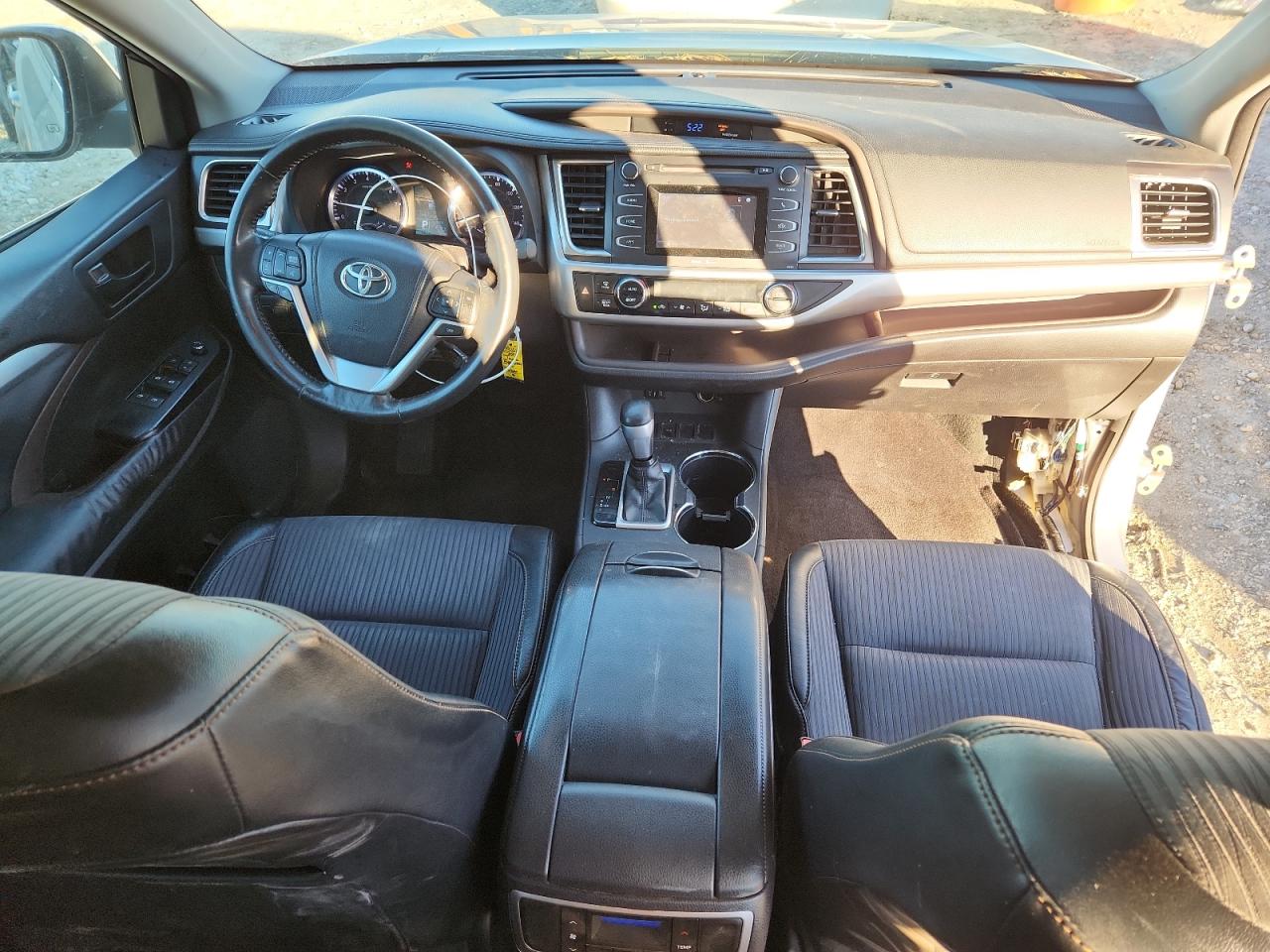 TOYOTA HIGHLANDER LE