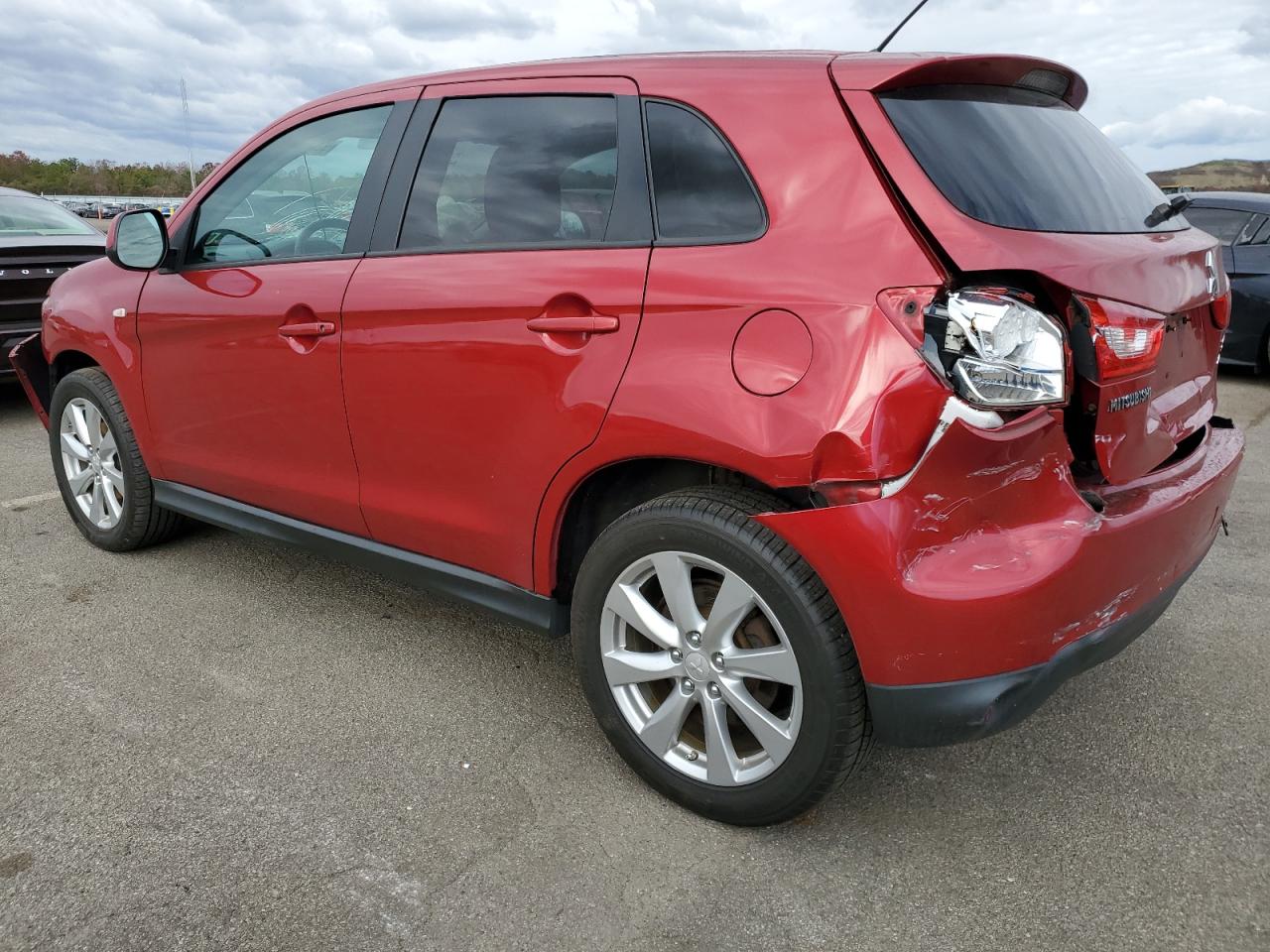 MITSUBISHI OUTLANDER ES