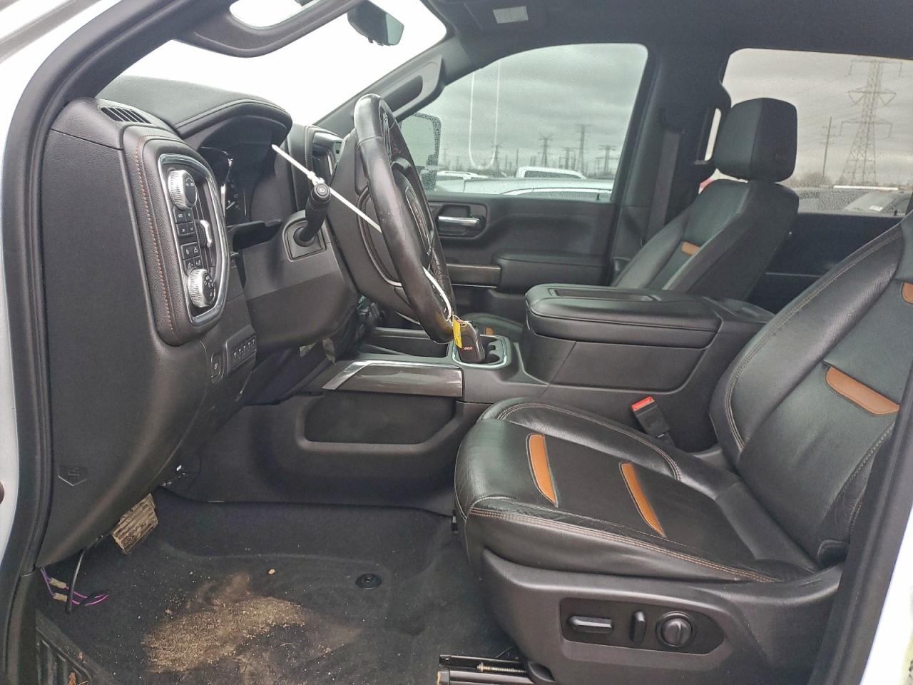 GMC SIERRA K2500 AT4