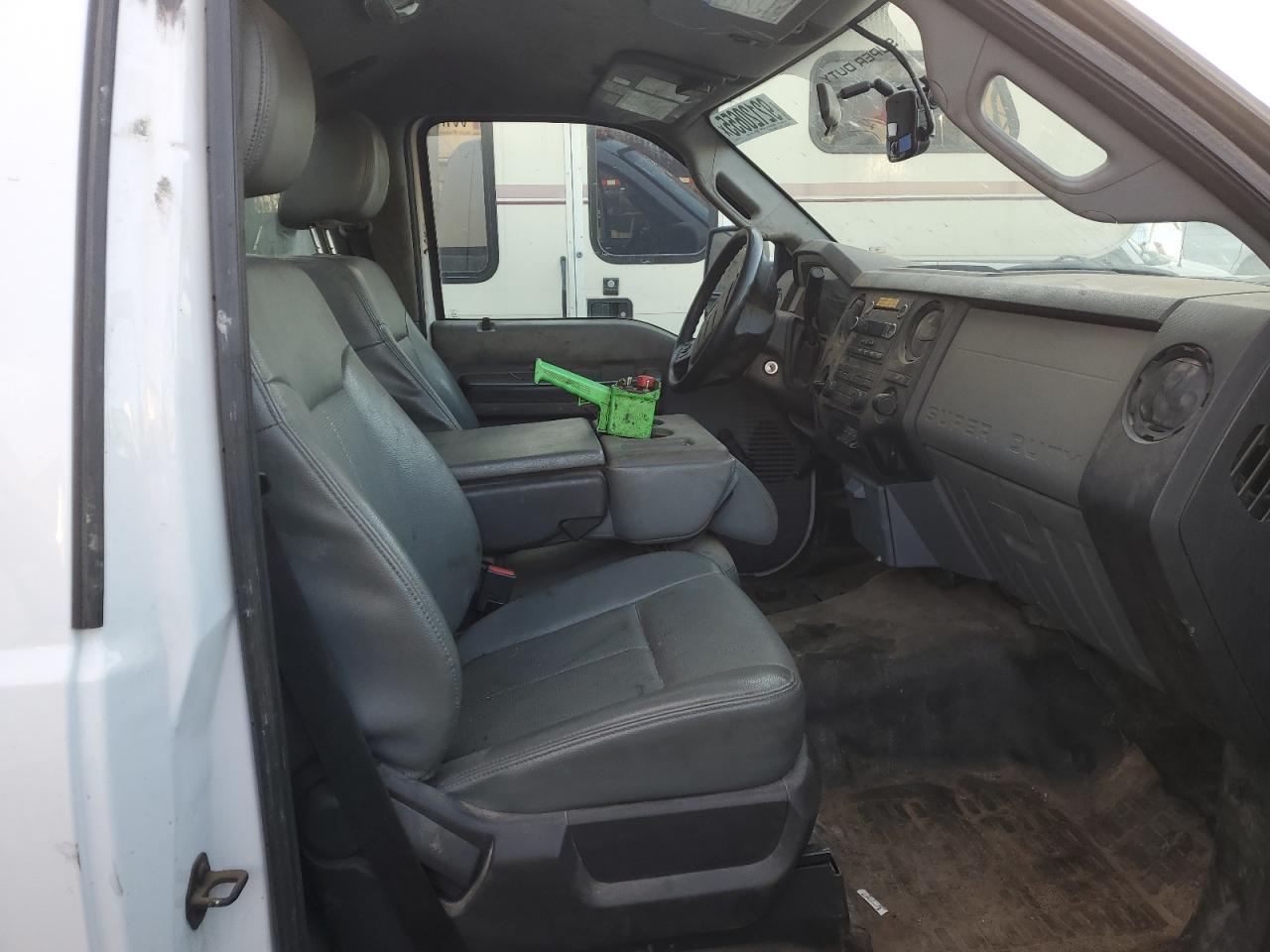 FORD F-550 SUPER DUTY