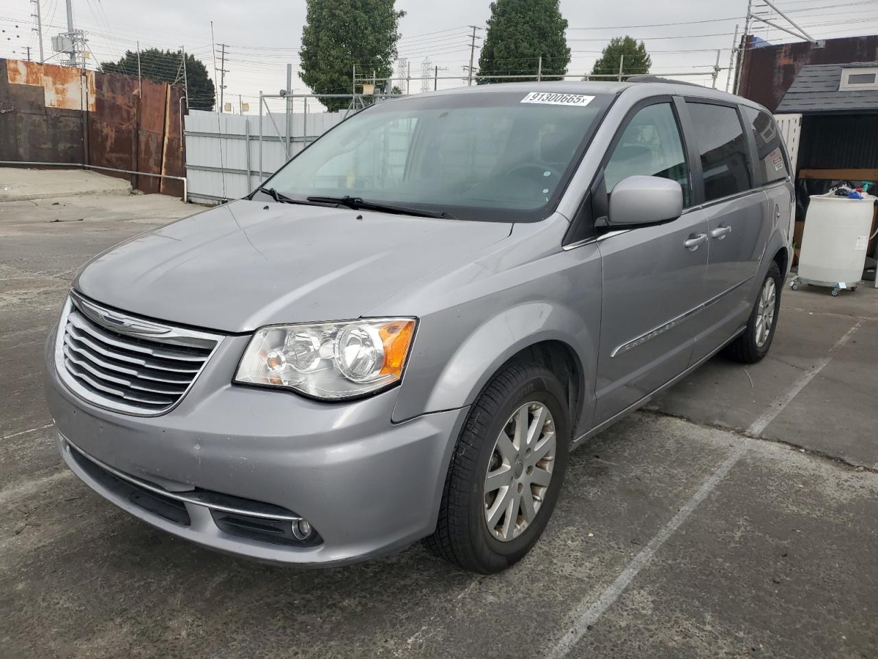 CHRYSLER TOWN & COUNTRY TOURING