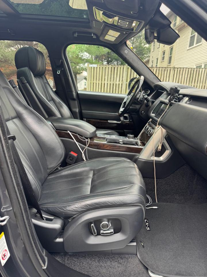 LAND ROVER RANGE ROVER AUTOBIOGRAPHY