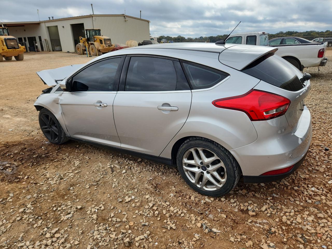 FORD FOCUS TITANIUM