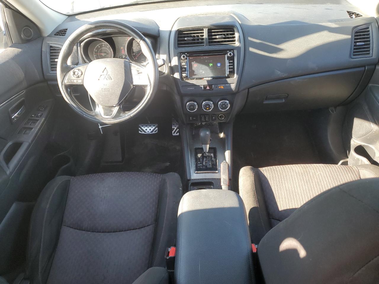 MITSUBISHI OUTLANDER ES