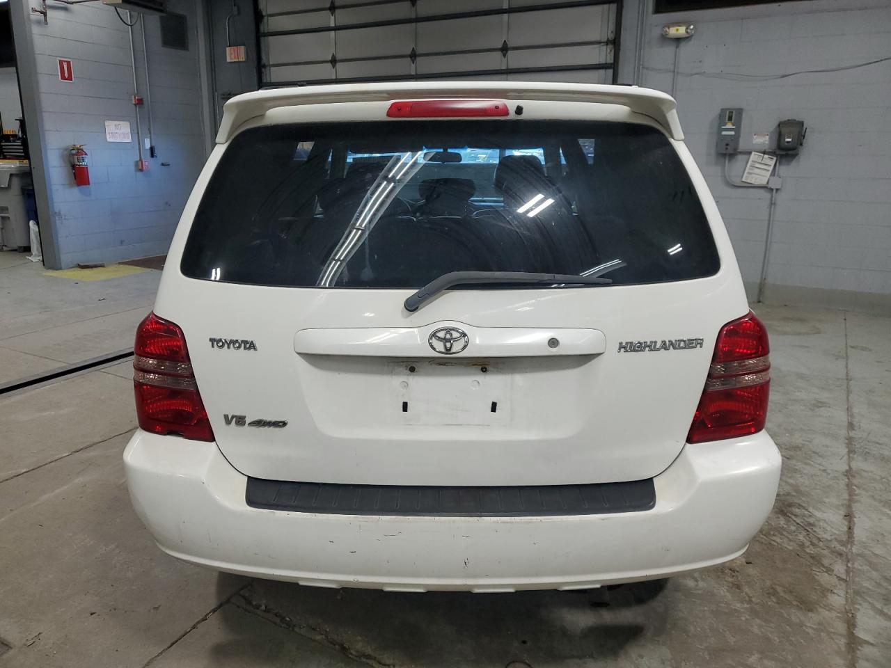 Lot #3292393290 2003 TOYOTA HIGHLANDER