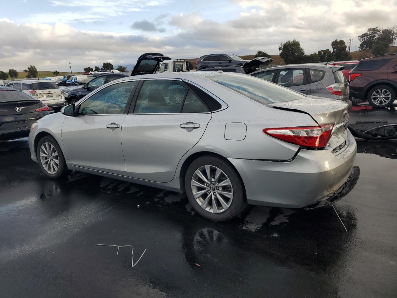 TOYOTA CAMRY LE