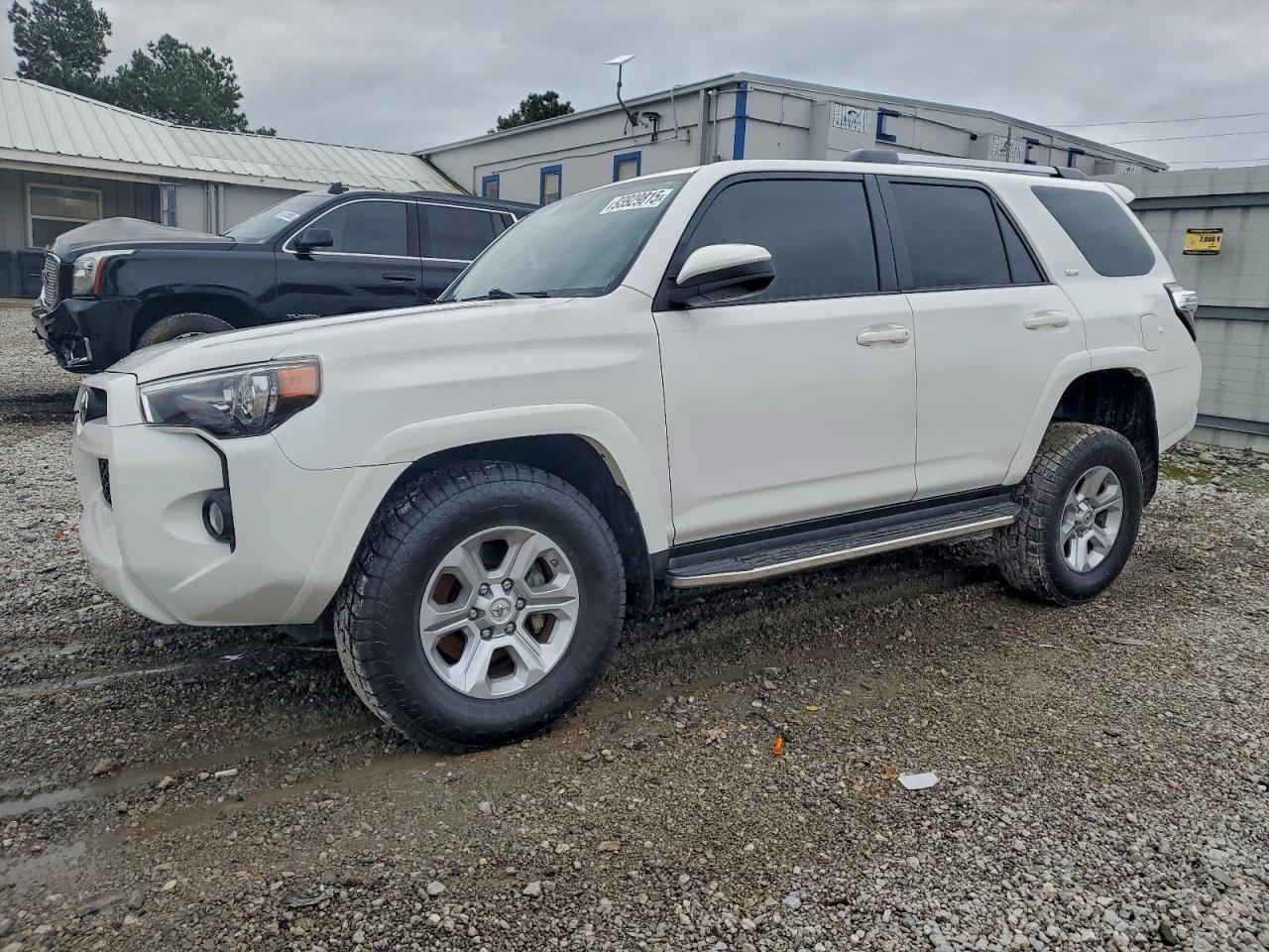 TOYOTA 4RUNNER SR5/SR5 PREMIUM
