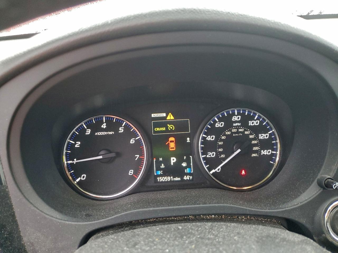 MITSUBISHI OUTLANDER SE