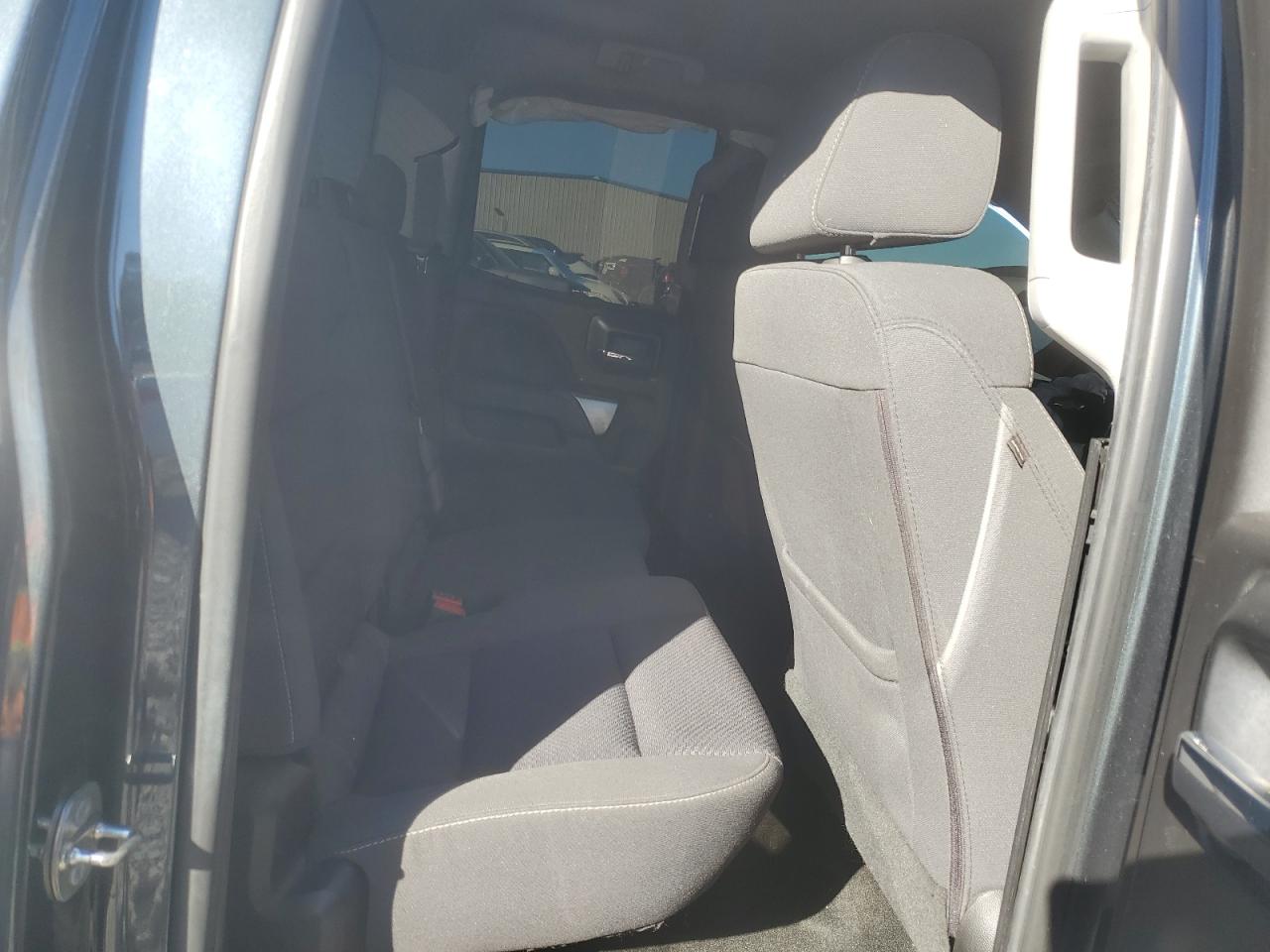 CHEVROLET SILVERADO C1500 LT