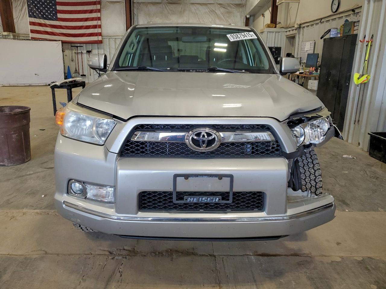 TOYOTA 4RUNNER SR5