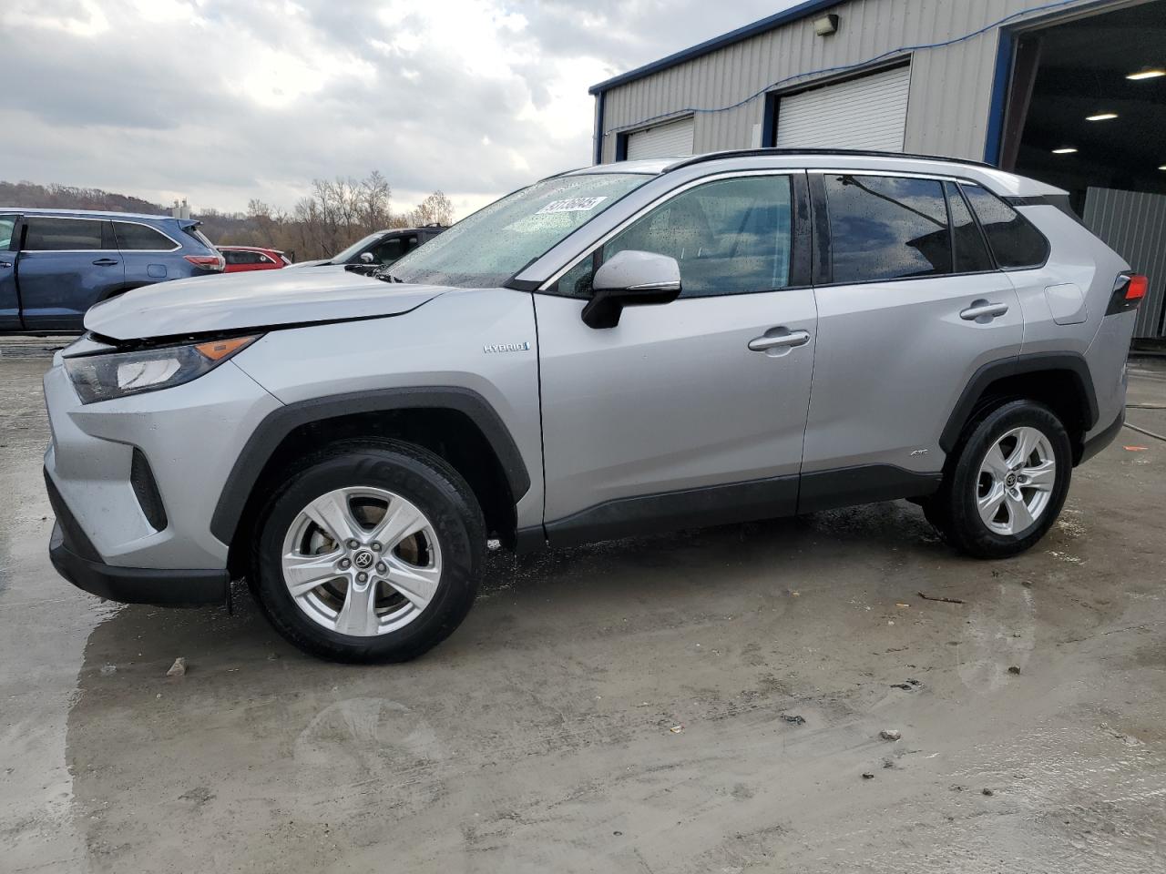 TOYOTA RAV4 LE