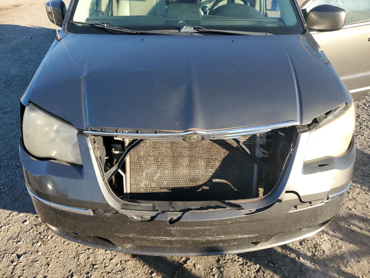 CHRYSLER TOWN & COUNTRY TOURING