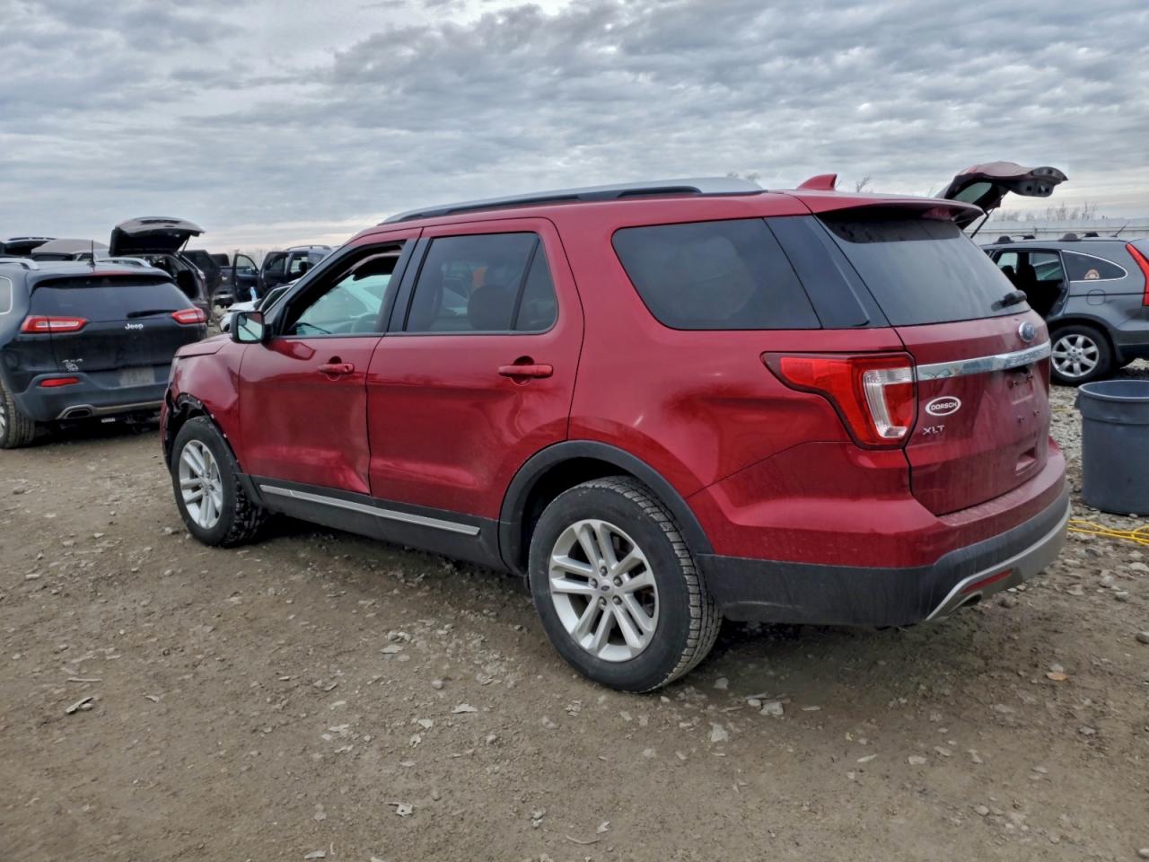 FORD EXPLORER XLT