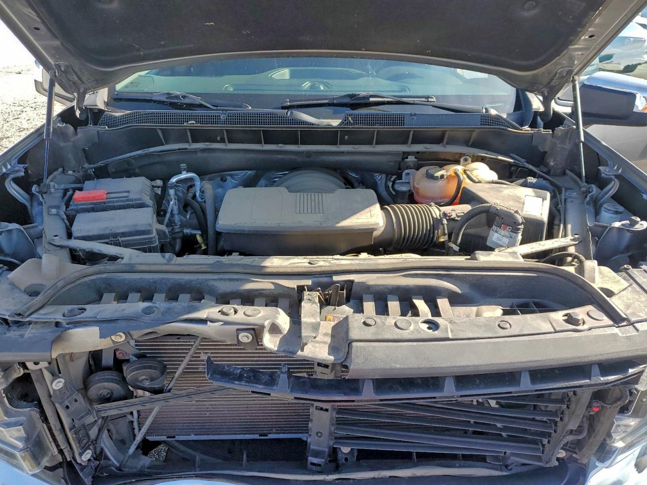 CHEVROLET SILVERADO C1500 LT