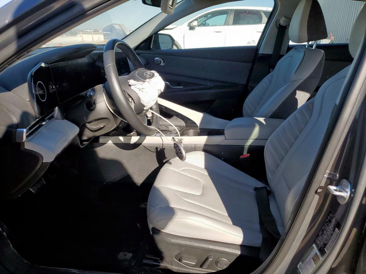 Lot #3304645953 2025 HYUNDAI ELANTRA LI