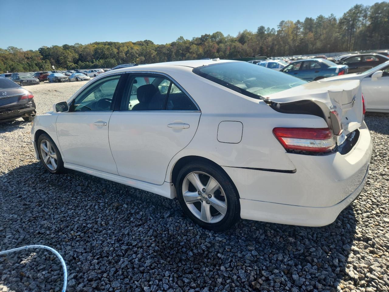 TOYOTA CAMRY SE