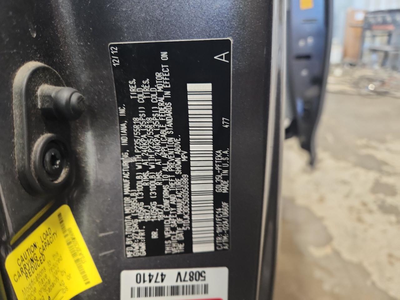 Lot #3298158276 2013 TOYOTA SIENNA LE