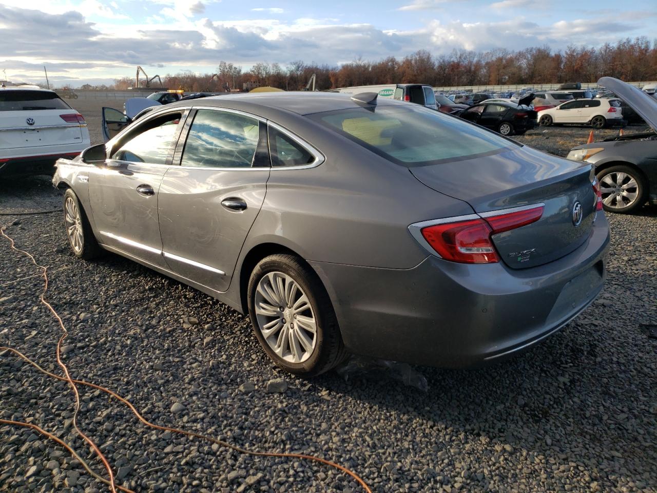 BUICK LACROSSE ESSENCE