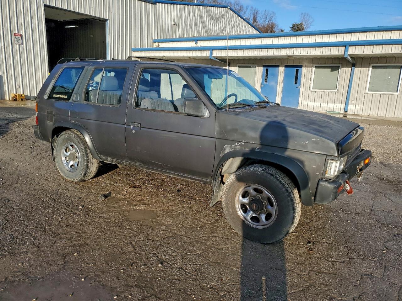 Lot #3301795340 1995 NISSAN PATHFINDER