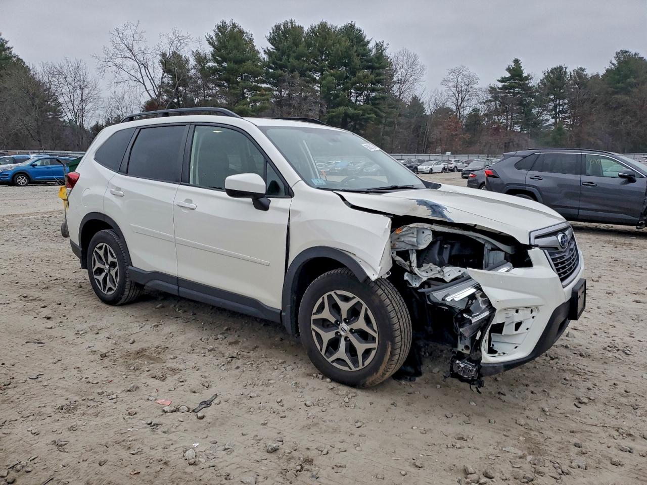 SUBARU FORESTER PREMIUM