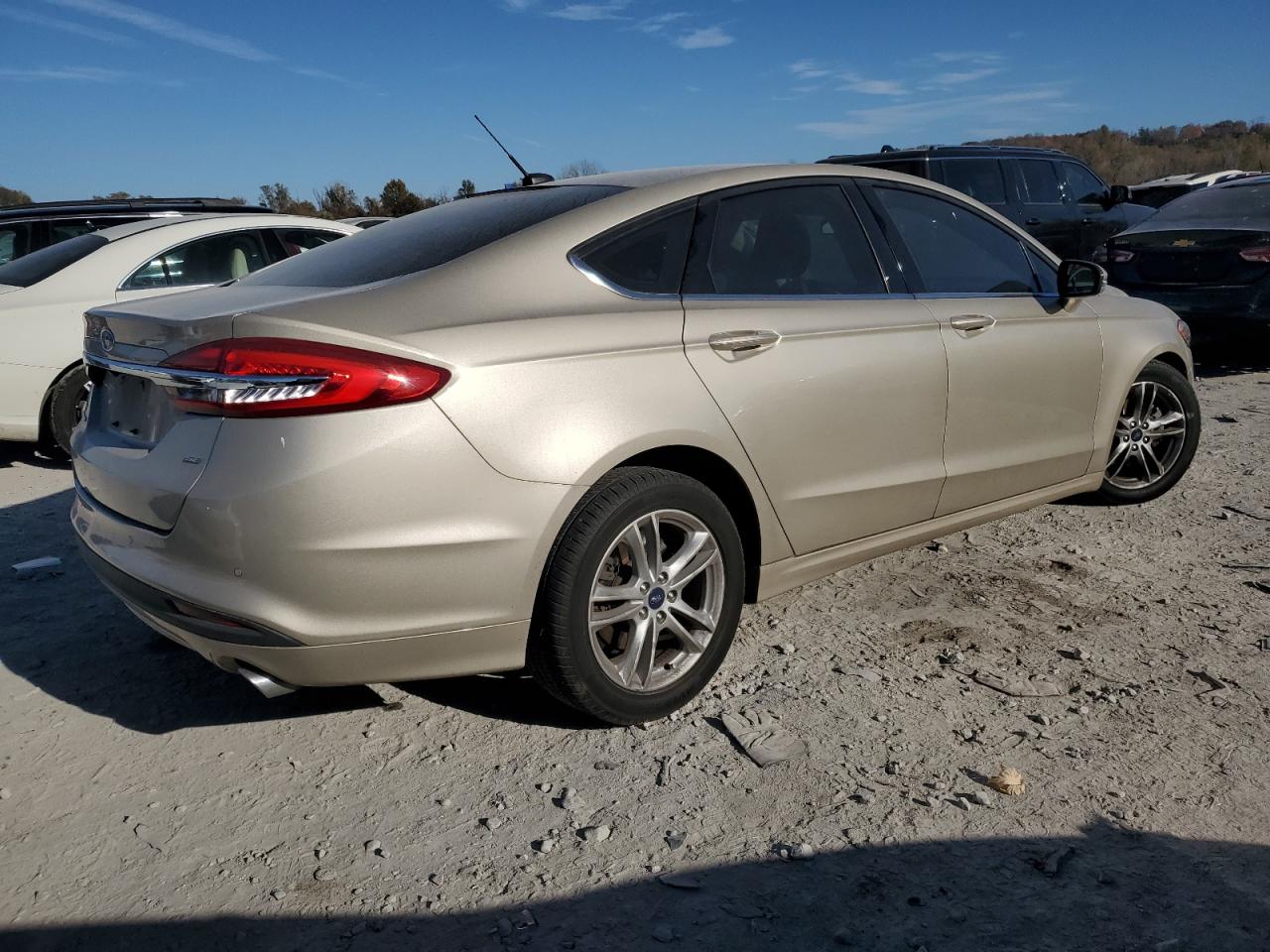 FORD FUSION SE