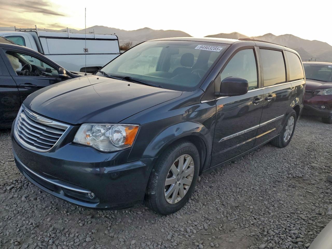 CHRYSLER TOWN & COUNTRY TOURING