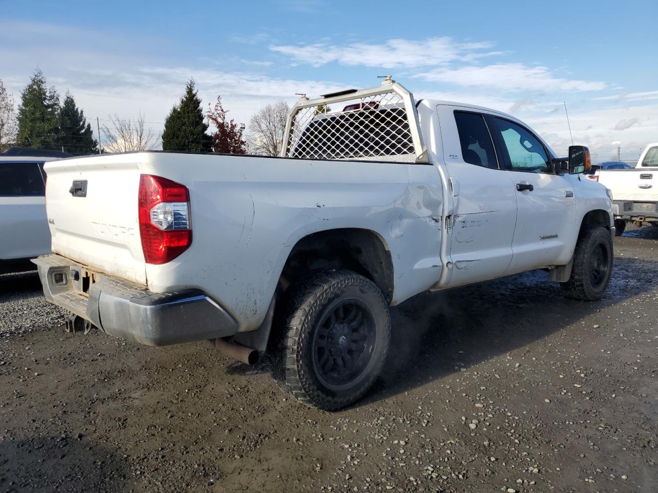 TOYOTA TUNDRA DOUBLE CAB SR