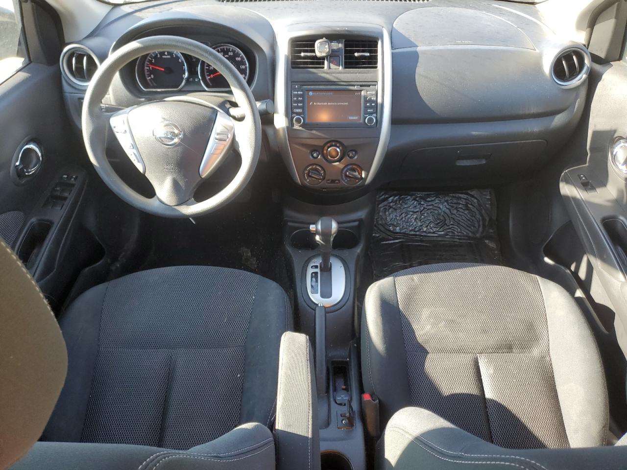 NISSAN VERSA S