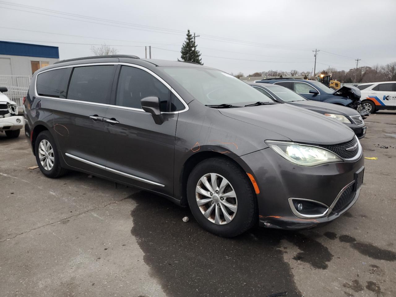 CHRYSLER PACIFICA TOURING L