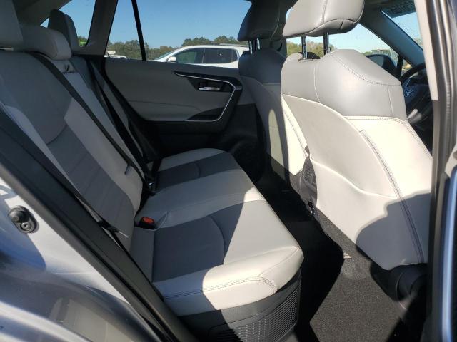 2025 TOYOTA RAV4 XLE P #3297970798