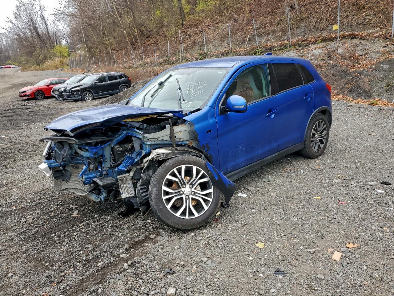 MITSUBISHI OUTLANDER ES