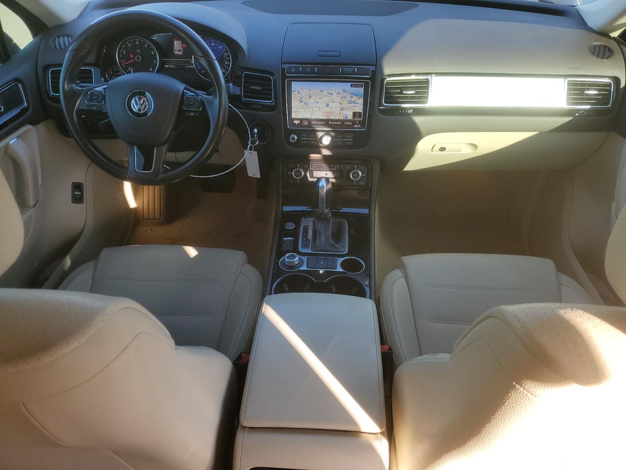 VOLKSWAGEN TOUAREG SPORT