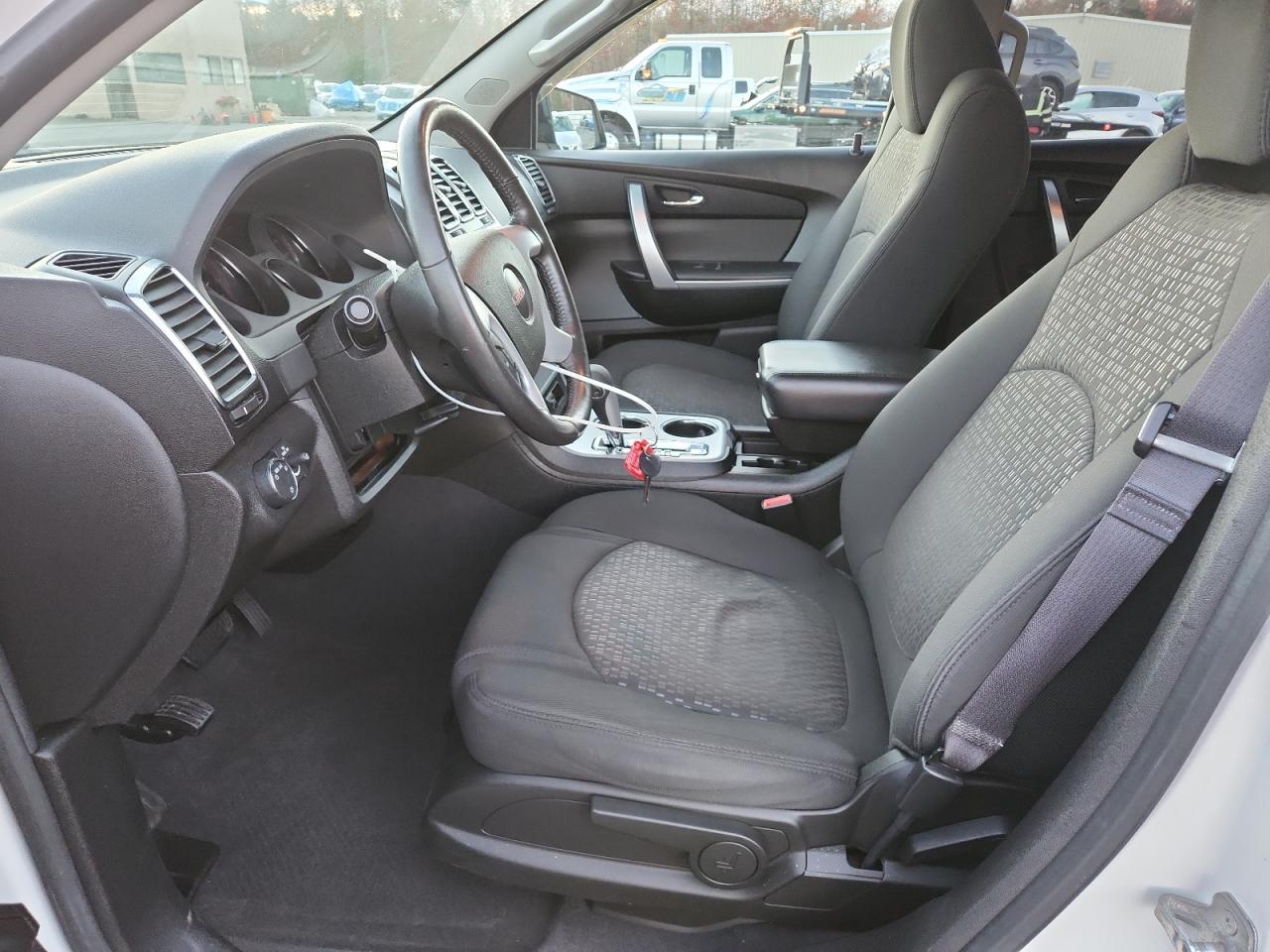 Lot #3316003085 2011 GMC ACADIA SLE