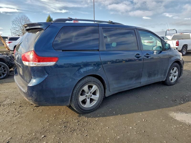 2011 TOYOTA SIENNA LE #3301803327
