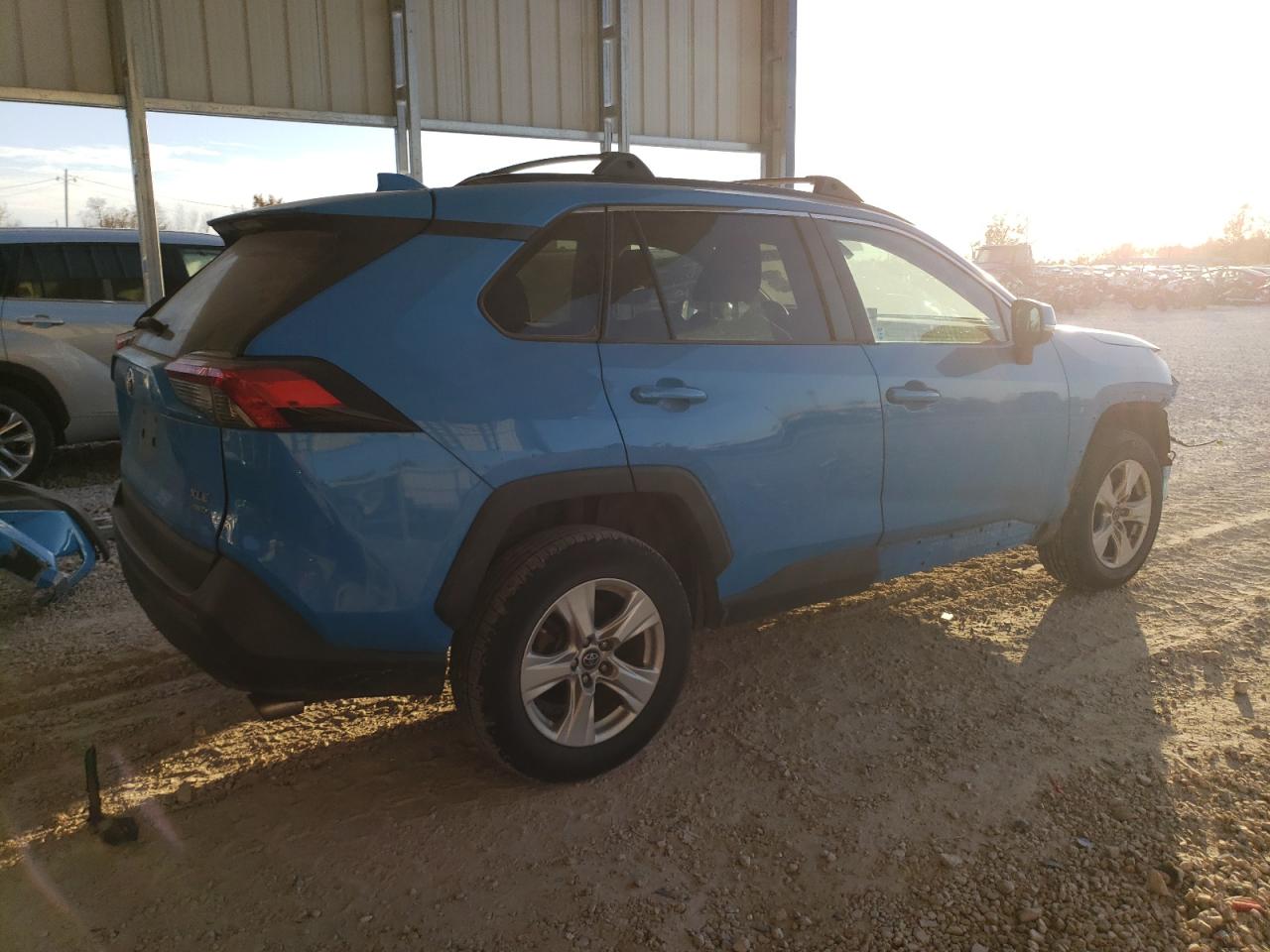 TOYOTA RAV4 XLE